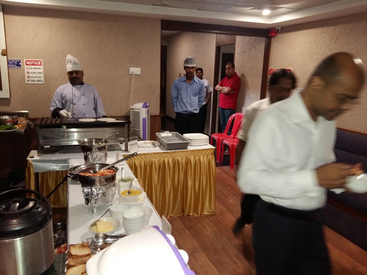 Hotel Maratha Residency Ratnāgiri Eksteriør billede